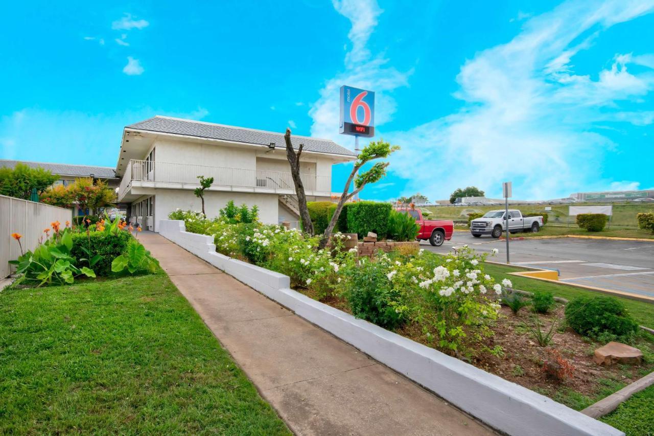 Motel 6-Austin, Tx - North Екстериор снимка