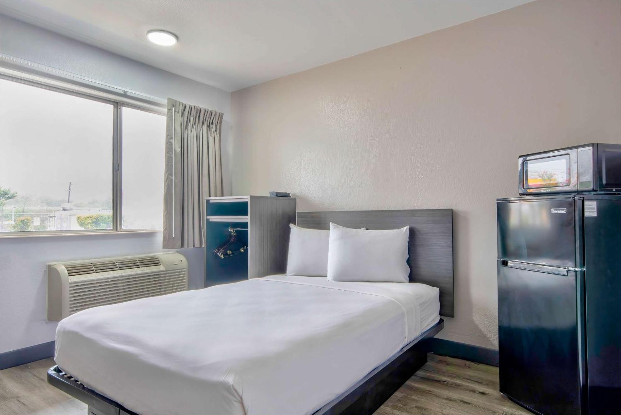 Motel 6-Austin, Tx - North Екстериор снимка