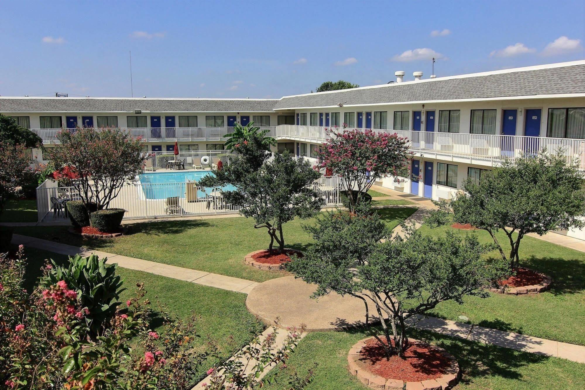Motel 6-Austin, Tx - North Екстериор снимка