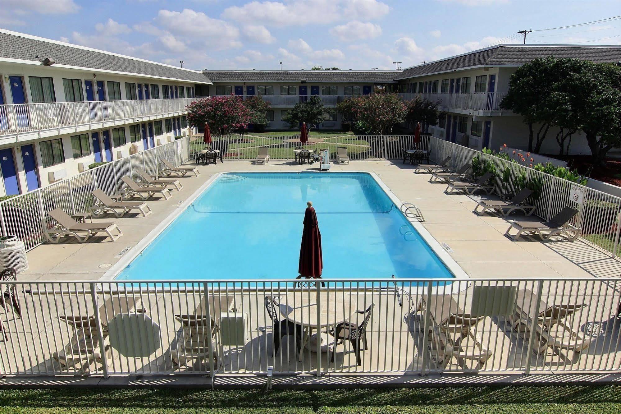 Motel 6-Austin, Tx - North Екстериор снимка